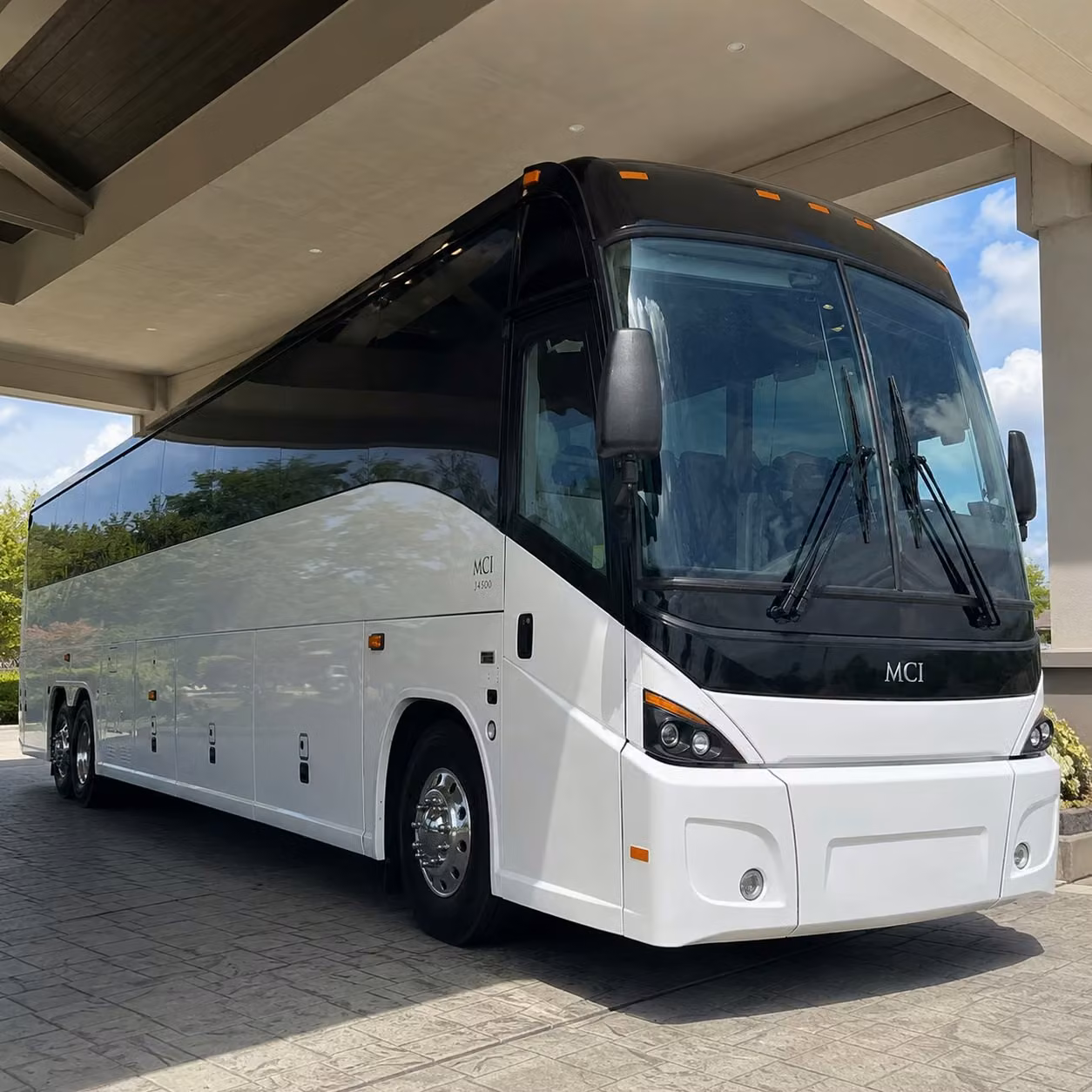 shuttle workers between antioch worksites bart and remote parking with ease
